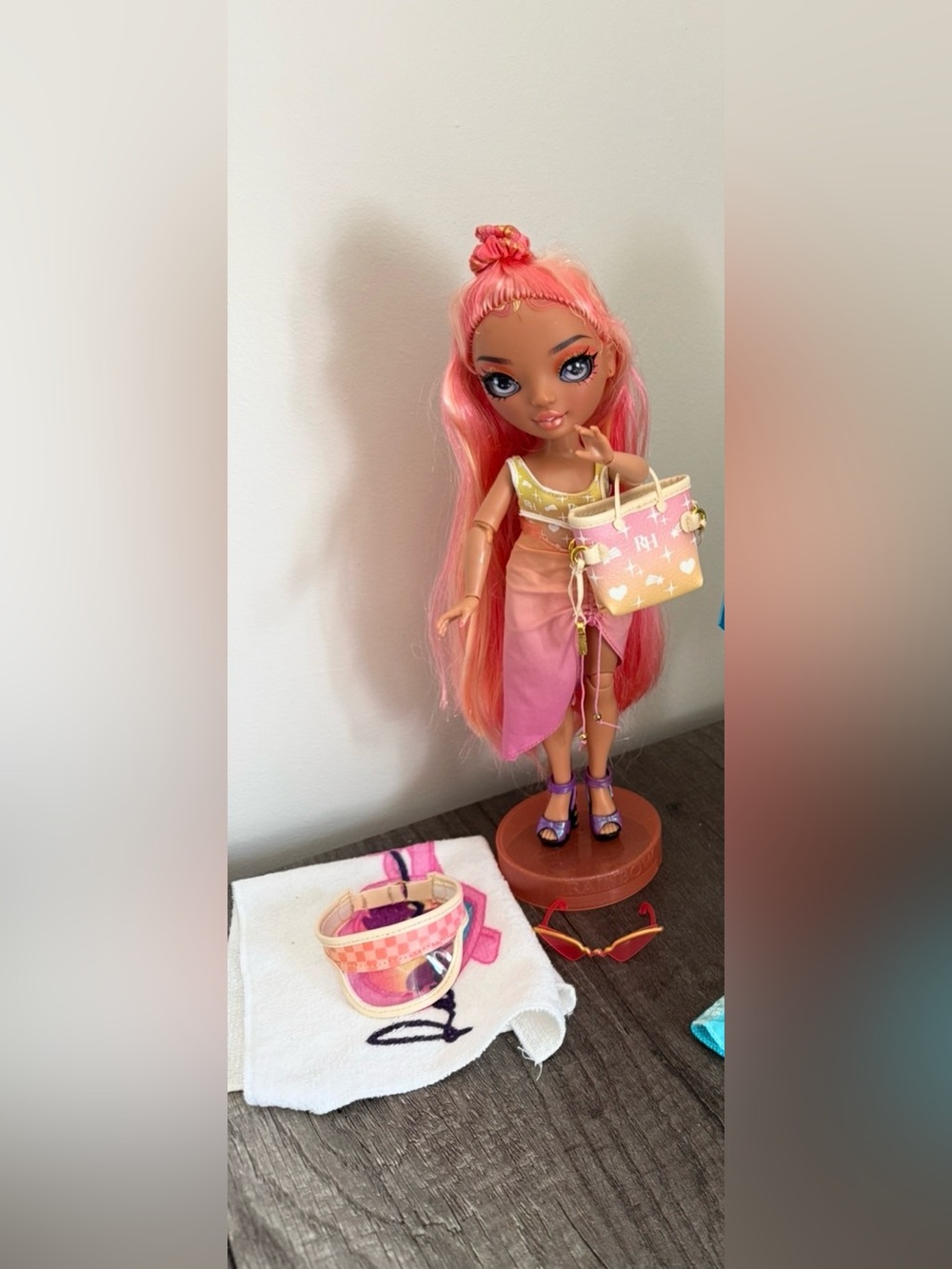Rainbow High Pacific Coast Simone Summers Doll